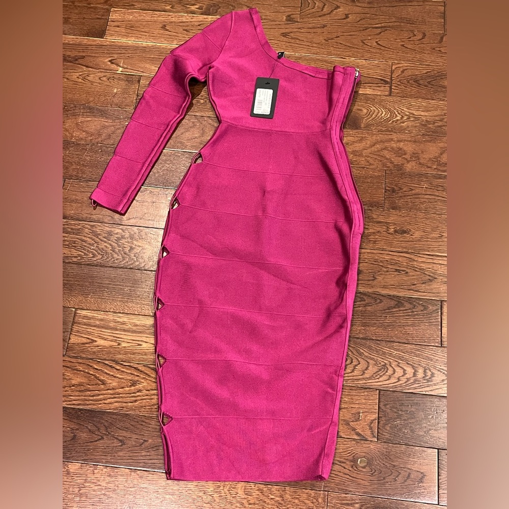 💄Meghan bandage dress by Marciano fuchsia